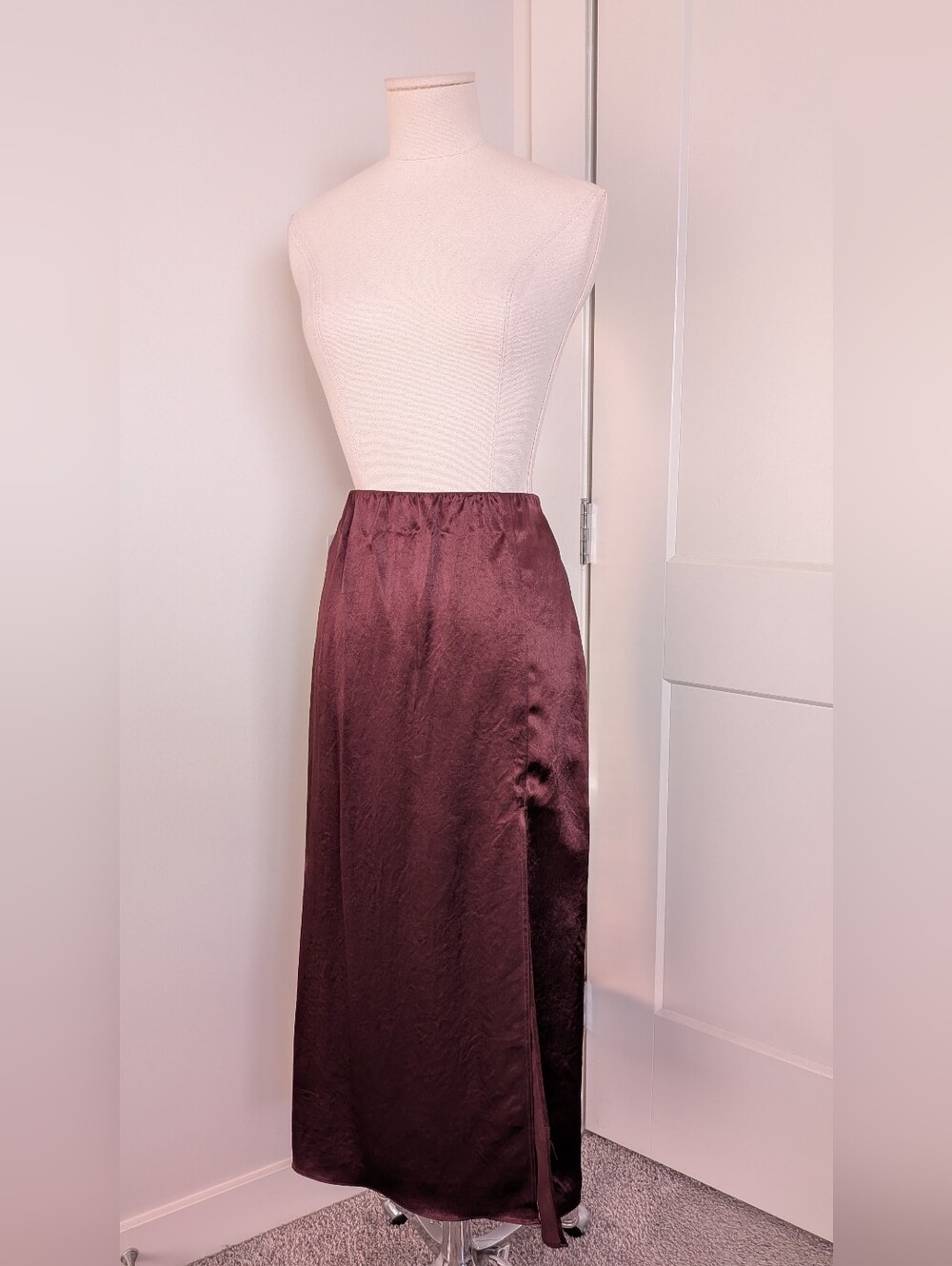 NWT Aritzia Babaton Aldus High Slit Satin Midi Slip Skirt Truffle Brown 2
